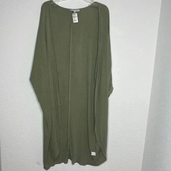 NWT| HYFVE | Sz M |100% Rayon Sage Kimono - Picture 1 of 6